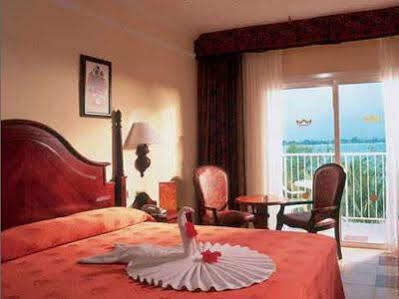 Riu Negril