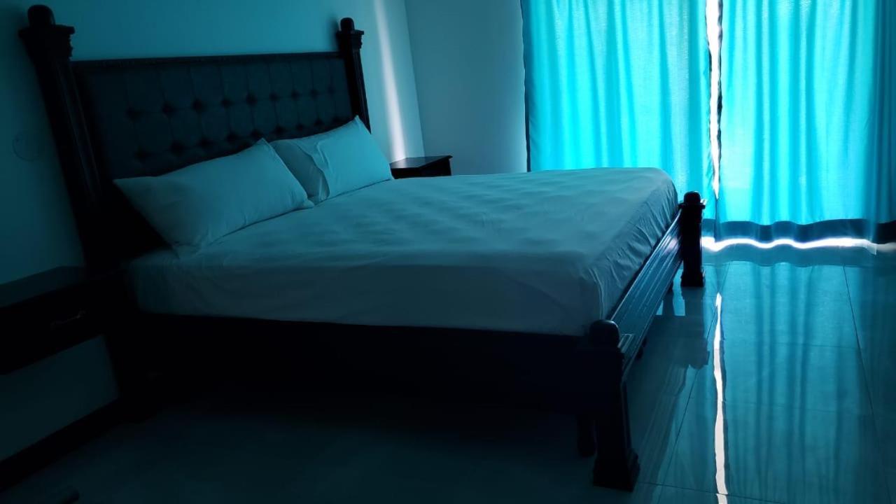 Aparthotel And Blue Seas 3*