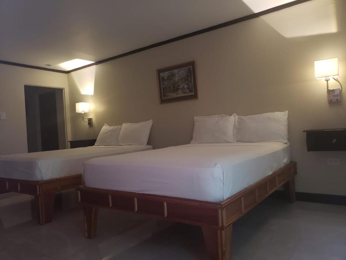And Blue Seas Aparthotel 3*